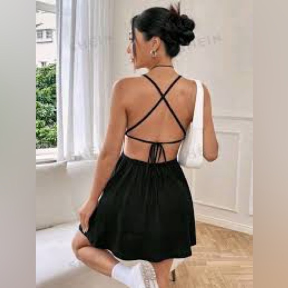 SHEIN Elegant Black Apparel - Picture 4 of 7